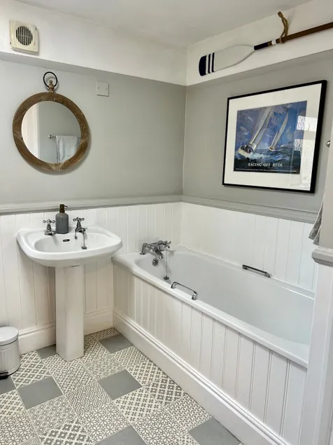 Adorable 2 bedroom cottage on the Isle of Wight - Image 1