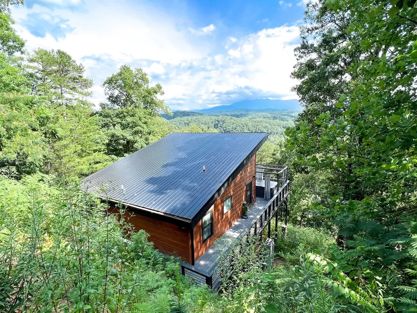 Summer specials/Stunning Views/Luxury/Pet Friendly - Image 1