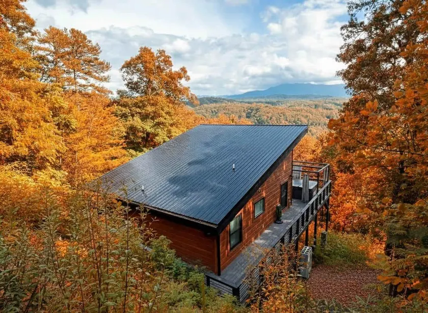 Fall specials/Stunning Views/Luxury/Pet Friendly - Image 1