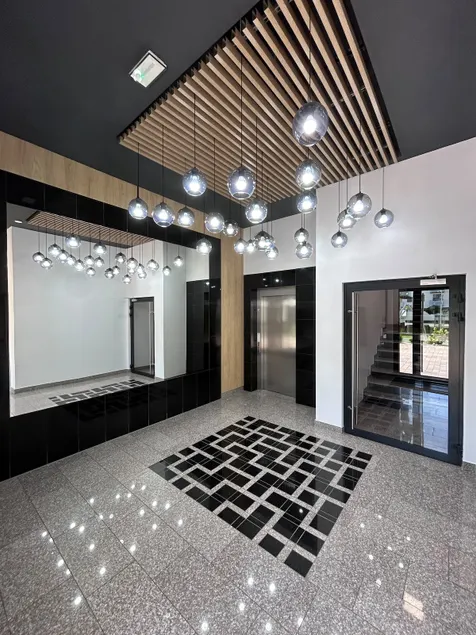 Lovely apartment with free parking - Image 1
