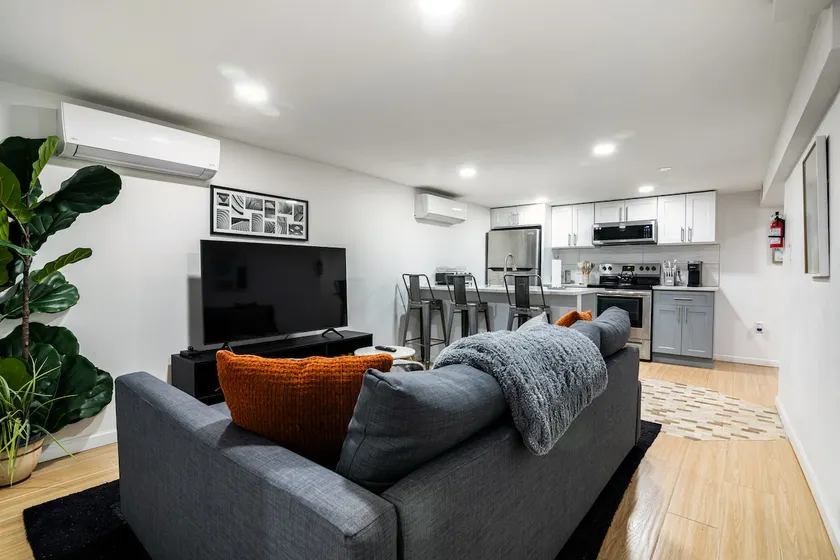 Private Modern Brooklyn Apt | 30 Min to Manhattan - Image 1