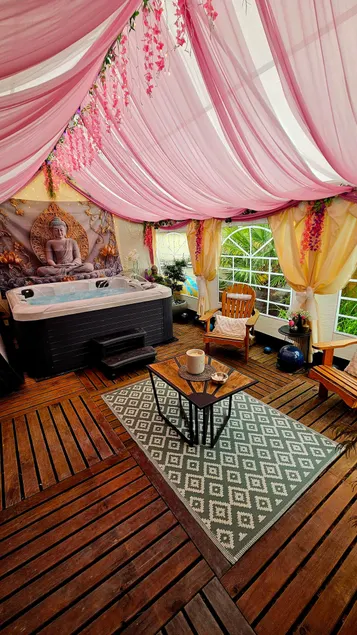 Private cottage for 15 people, pool, spa, large living room - Image 1