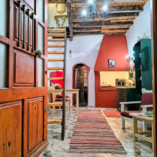 Splantzia Vintage Casa KE - Image 1