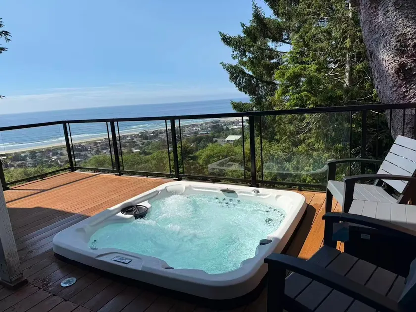 Amazing Beach Getaway - Image 1