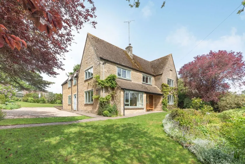 5 bedroom Cotswold holiday cottage with a superb garden - Elm Bank - Image 1