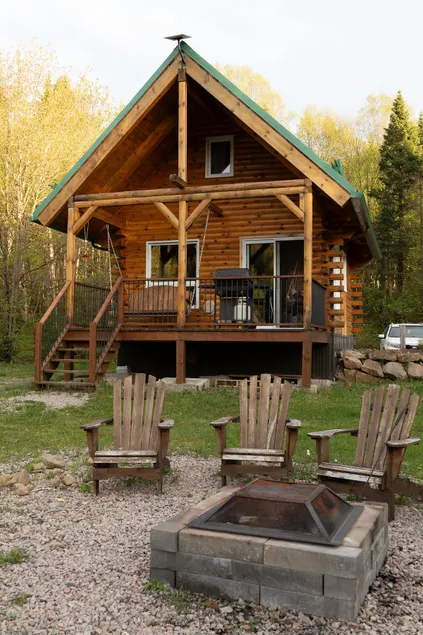 Forest Retreat Lake & Trails 25 min from Québec - Image 1