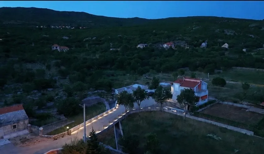 Kulušić House - Image 1