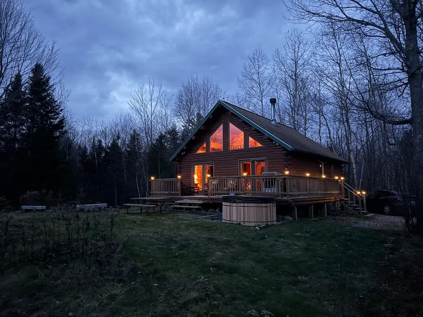 Mountain View Cabin - Hot Tub, Pet Friendly - Image 1