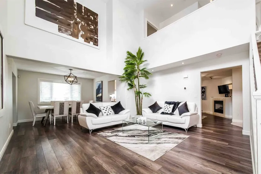 6B Luxury Home🌴Patio✔AC✔King Bed☆Park⚡WiFi - Image 1