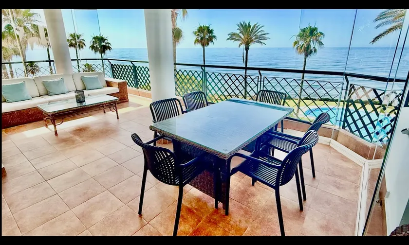 MY CAPRICHO BEACH 170 FIRST LINE BEACH APARTMENT I FORBUDET AF SEAET - Image 1