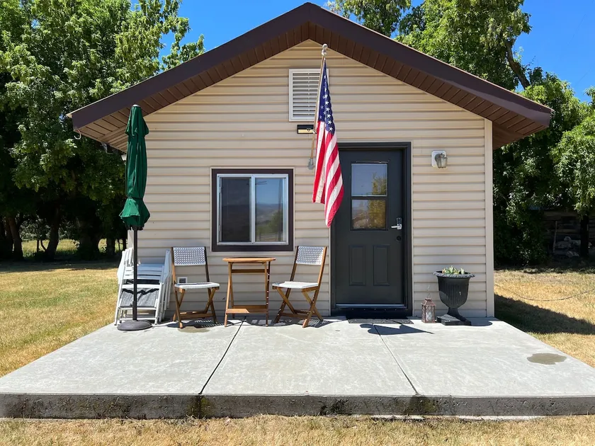 Adorable farm cottage (studio) in Preston, ID - Image 1