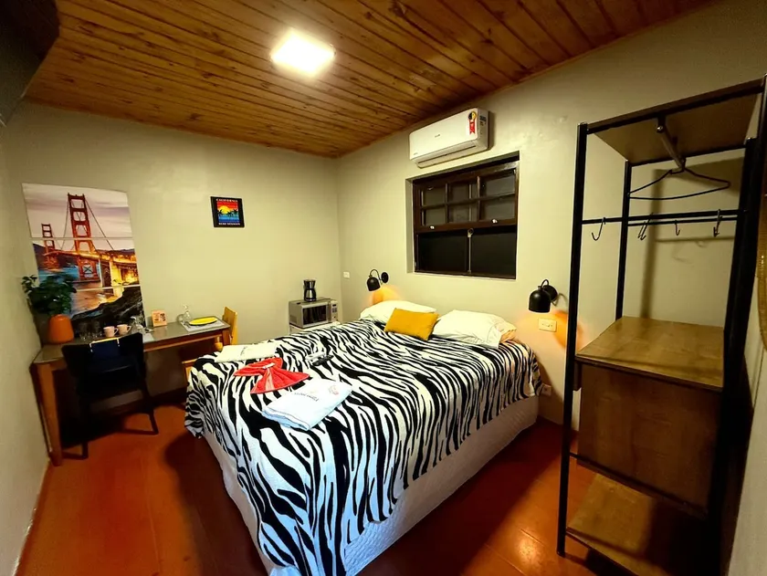 Yellow House, 06. California Suite with Heating... - Image 1