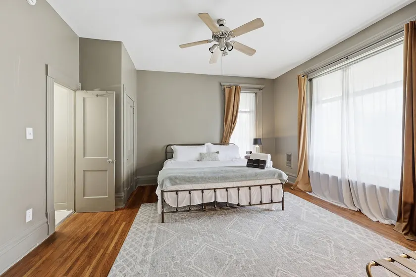 Historic OTE Judge’s Study | 1BR-1Bath - Image 1