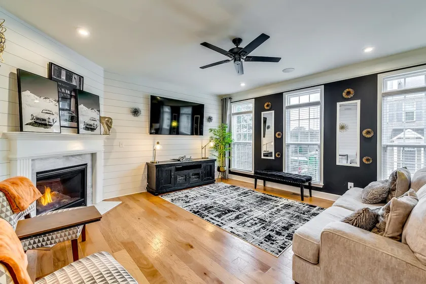 Modern 4BR Retreat • Sleeps 8 • Near Mercedes-Benz - Image 1
