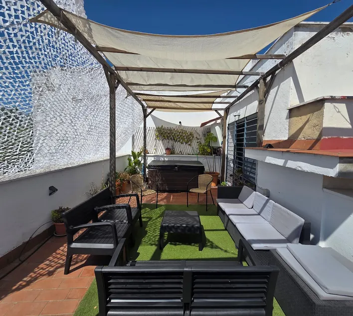 Amazing Penhouse Alameda, Jacuzzi, Electric Garage - Image 1