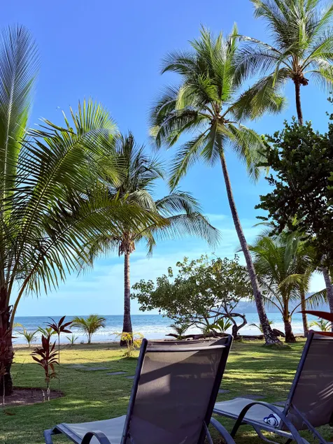 True Oceanfront Villa — Pool & Stunning Views - Image 1