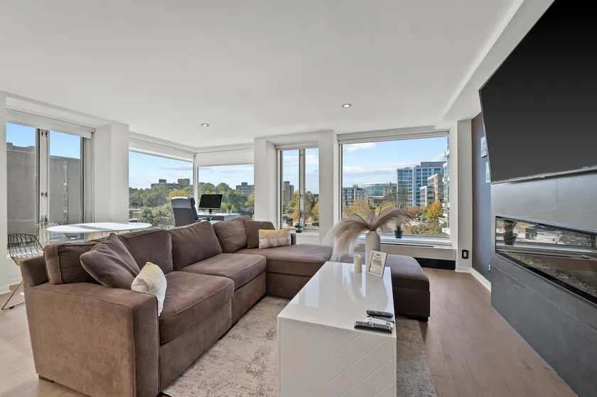 SW DC Waterfront Apt at The Wharf | City Views & - Image 1