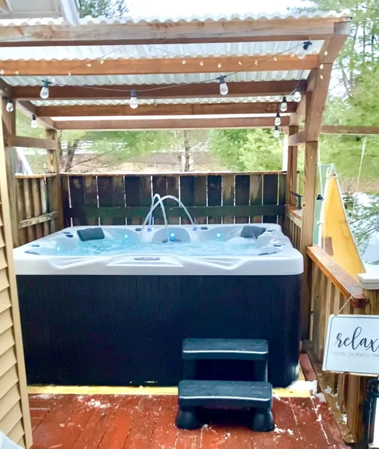 HOTUB! Riverfront, Dog Friendly |The River House - Image 1