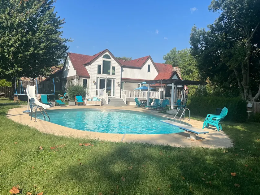 Luxury Cottage- 10 beds- Pool- Home Gym - Garage - Image 1