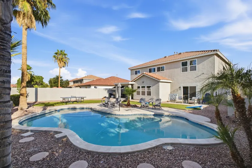 Fresh Pool Update! Perfect family/group retreat. - Image 1