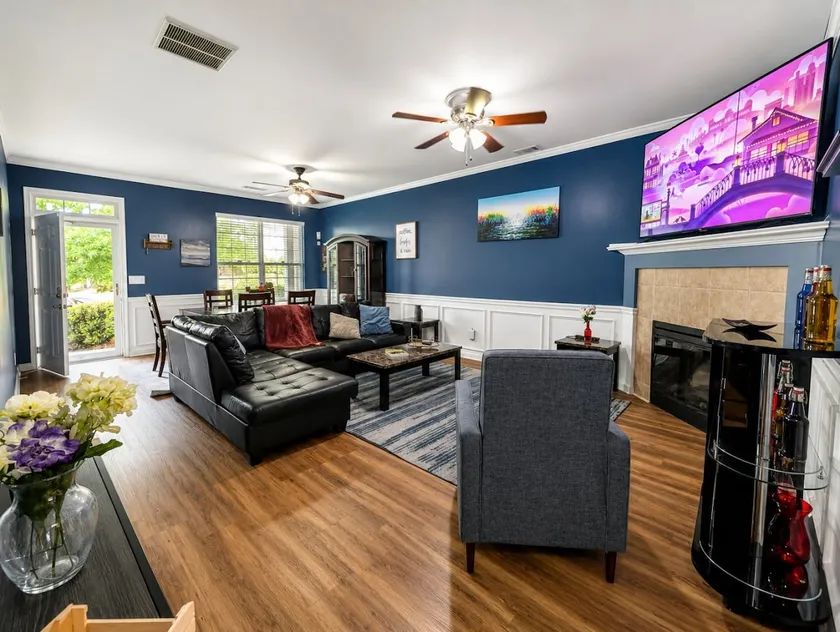 Gated 4BR Home w/ Gym & Yard | 12 Min to Downtown - Image 1