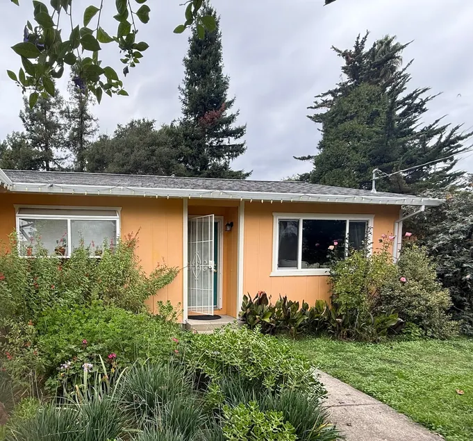 Healdsburg Garden House - Image 1