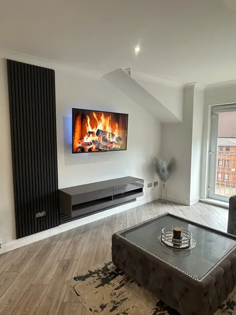 2 Bed Ensuite Flat, Private Parking, WiFi, Sky TV - Image 1