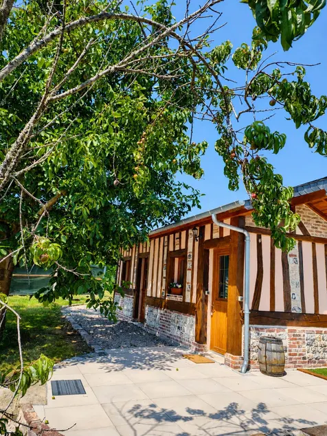 Peaceful ”Aimée” gîte in the heart of the Pays d'Auge - Image 1