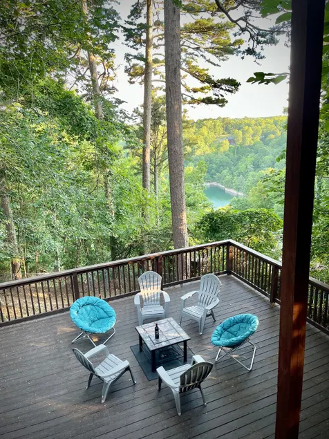 Forest Waters Lake House w hot tub and fire places - Image 1