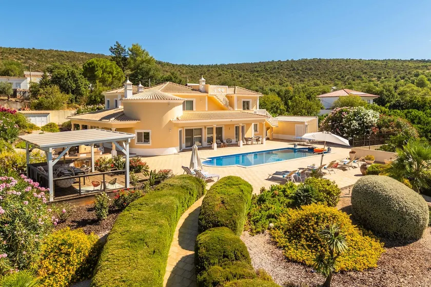 Casa do Pomar by Portucasa - Image 1