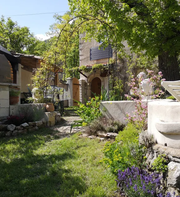 Authentic and comfortable - Valderoure - Image 1