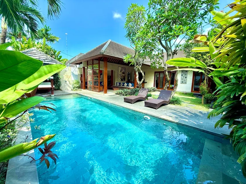 BUNGA NEIL VILLA SEMINYAK 3 SOVEVÆRELSER - Image 1