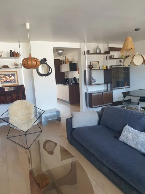 Beautiful panoramic apartment and garage. - Image 1