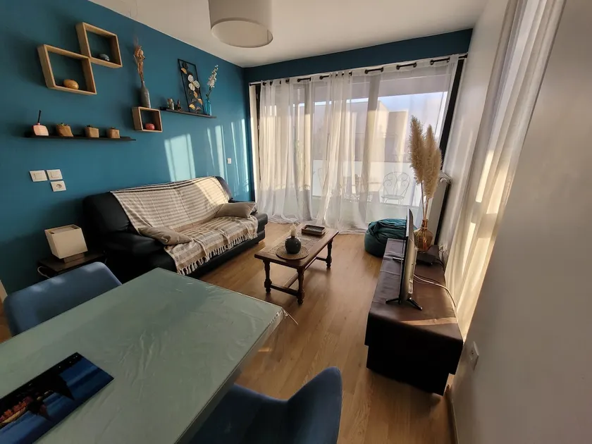 Pleasant apartment with balcony - Image 1