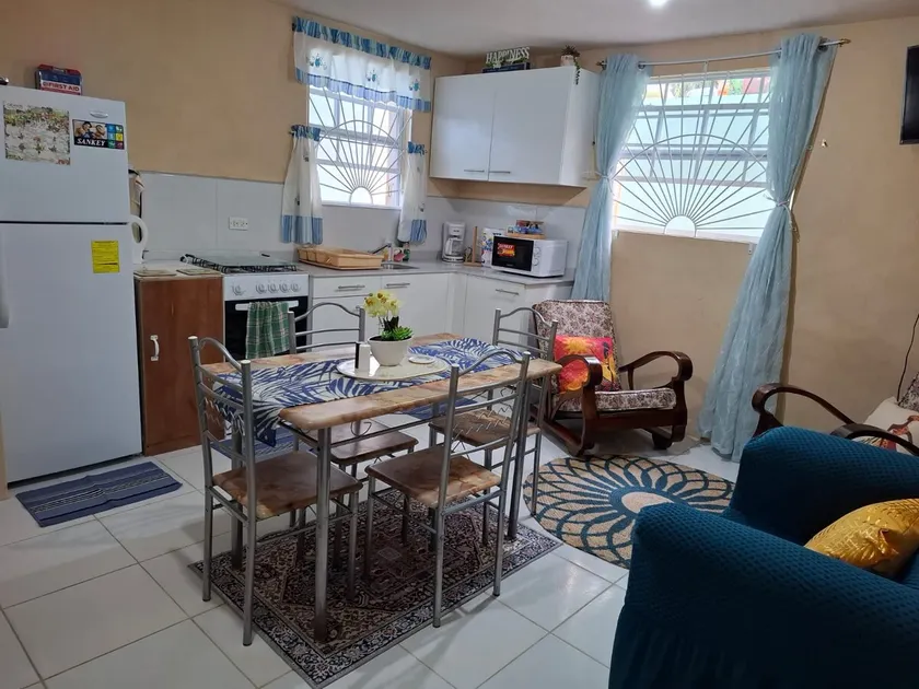 Warrens cosy Apt 7 mins to Beach - Image 1