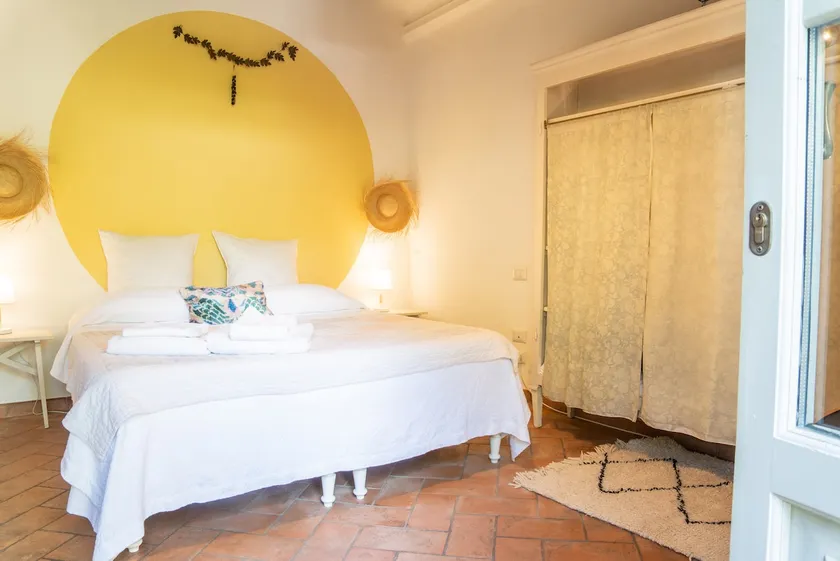 SuiteLouise.pool, Hot Tub,homeGym & private Garden - Image 1