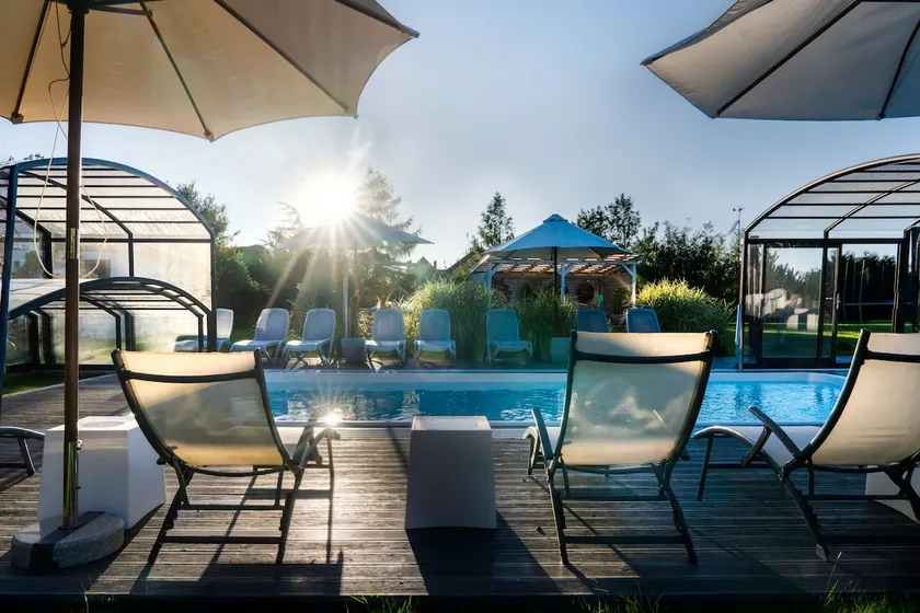 Delightful cottage with a pool 1 - Image 1