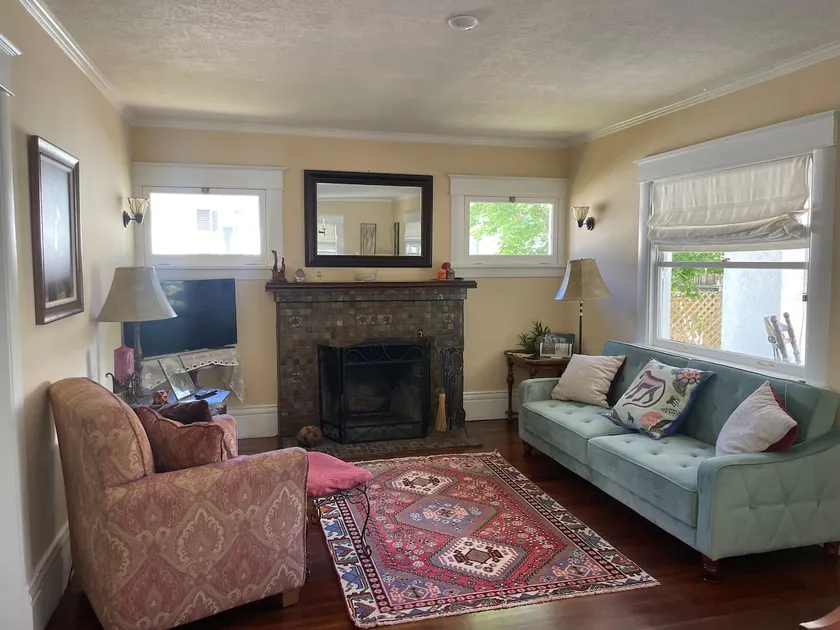 Sweet River Home - 1924 Craftsman Downtown - Image 1