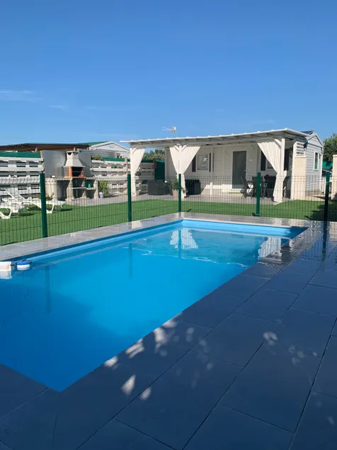 Accommodation 3 minutes from the beach. No groups. - Image 1