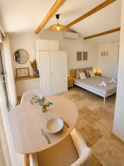 Peaceful, air-conditioned oasis near Gordes - Image 1