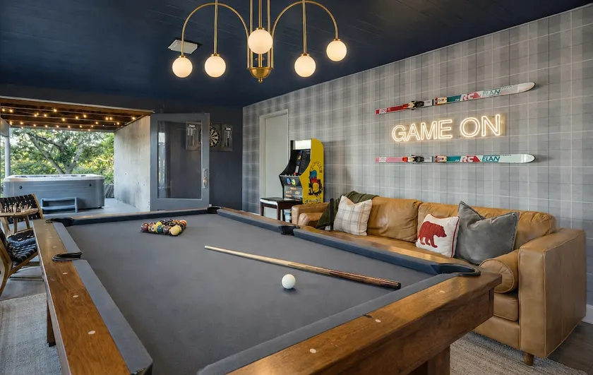 Outdoor Movie, Sauna, S'mores + Full Game Room - Image 1