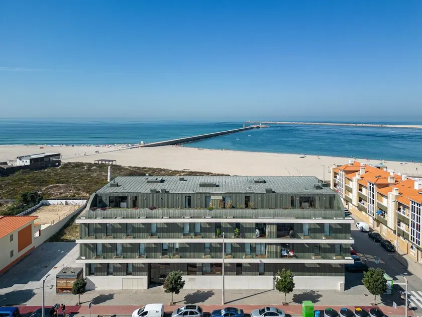 Lux 56 Praia da Barra Aveiro A 20 metros da Praia - Image 1