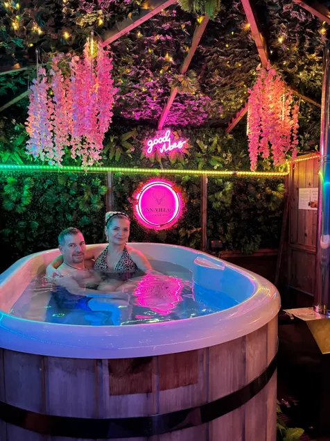 FINN VILLAGE - Loch Lomond Sunset Glamping Pod - Private Ofuro HOT TUB - Image 1