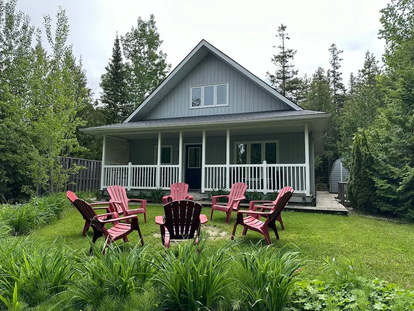 Tobermory Escape - Air Conditioning & WIFI - Image 1