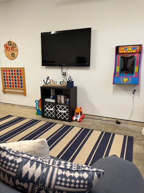 Walk to beach, pet friendly! - Image 1