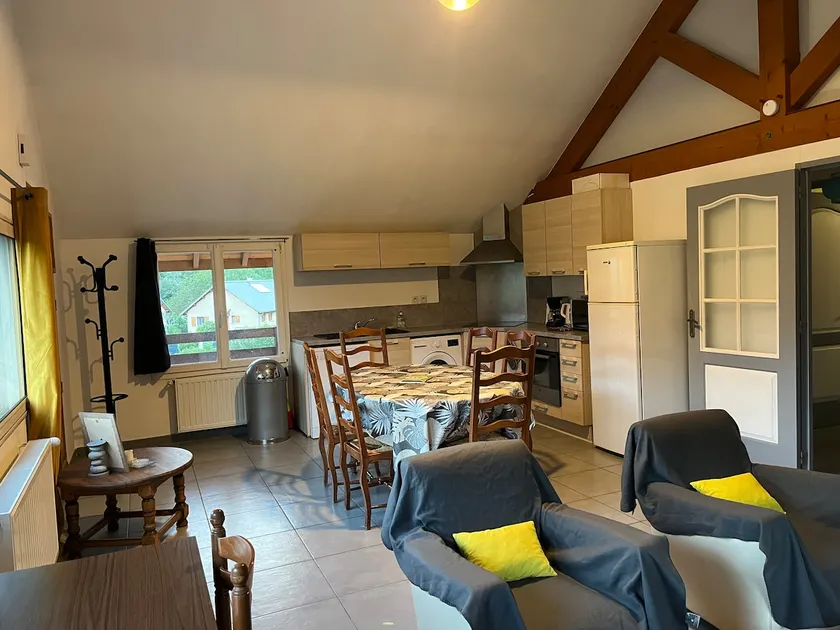 Appartement familial à Crots - Image 1