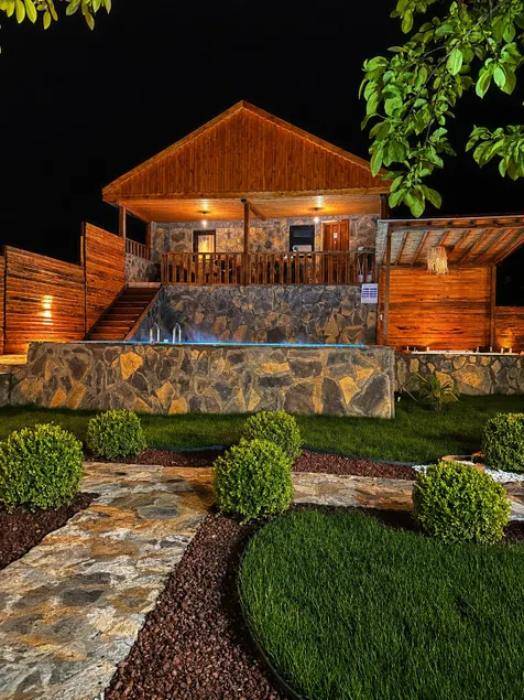Sapanca Bamboo Chalet with Heated Pool + Jacuzzi - Image 1
