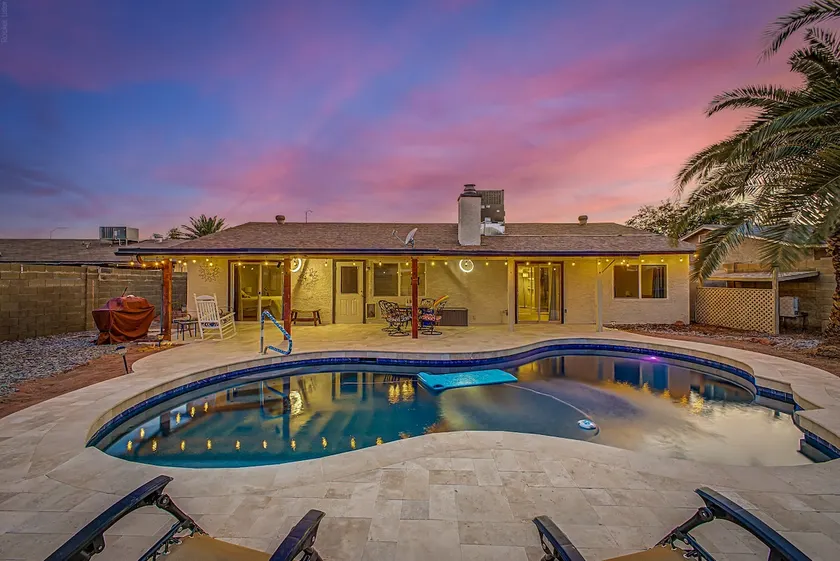 Summer, Hiking, Exploring 3 Bedroom 2 Bath, Pool - Image 1