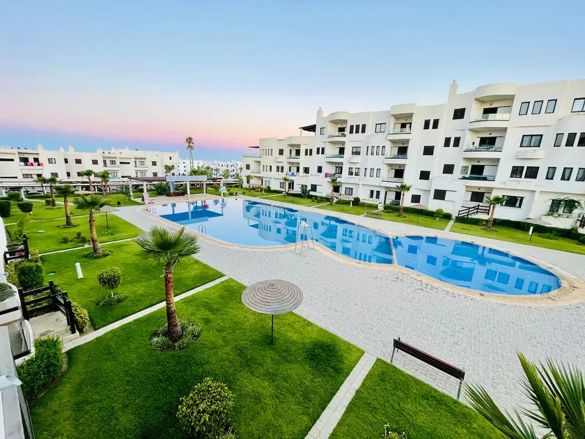 Modern Apartment with Pool View. - Image 1