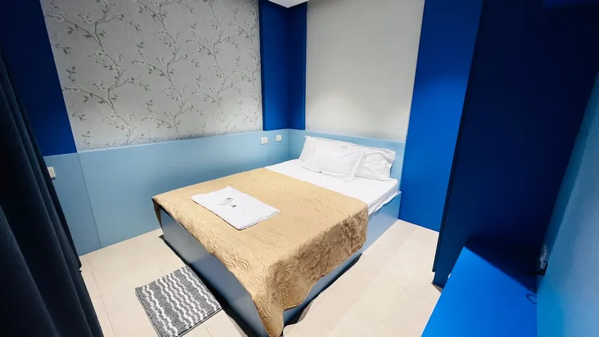 Cozy 1BHK High Rise near ECR - with Fully AC - Image 1